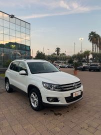 Volkswagen Tiguan - 2