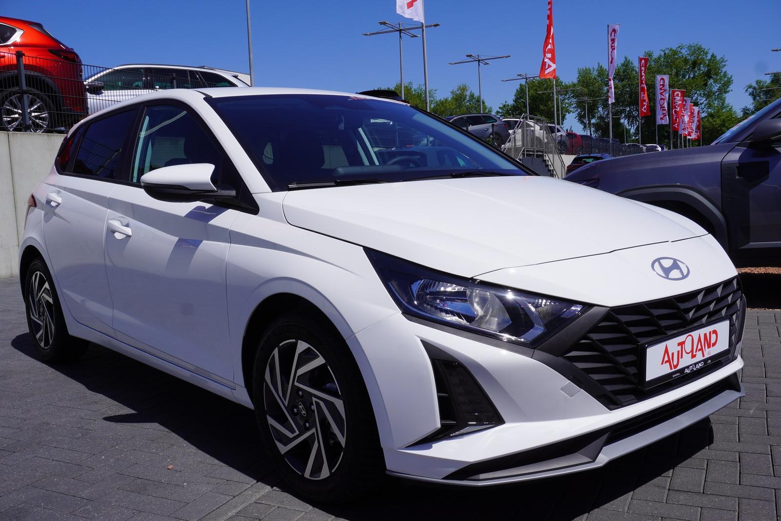 Hyundai i20 1.2 Navi Kamera Android Apple DAB Spurhalte