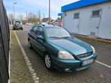 Kia Rio Rs Top Zustand sparsam - Kia Rio mit Benzin-Antrieb: Kombi