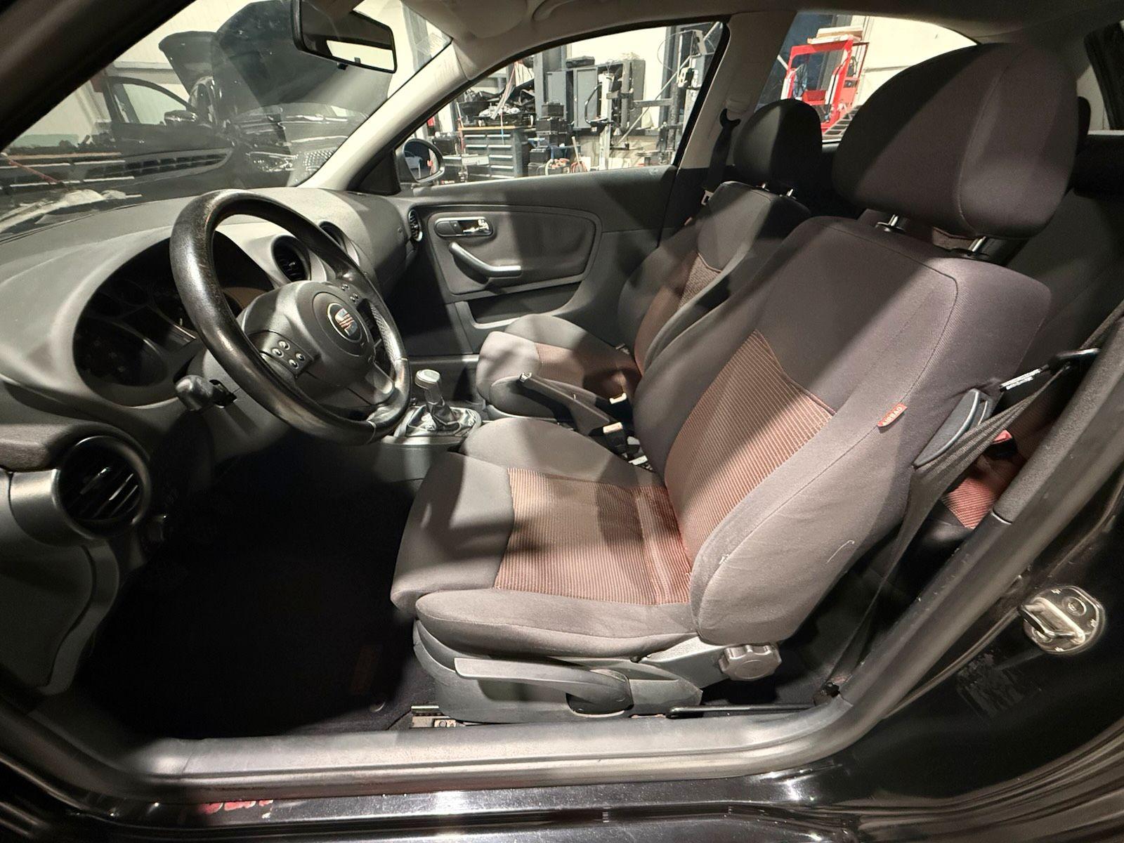 Seat Ibiza 2006 — photo 15