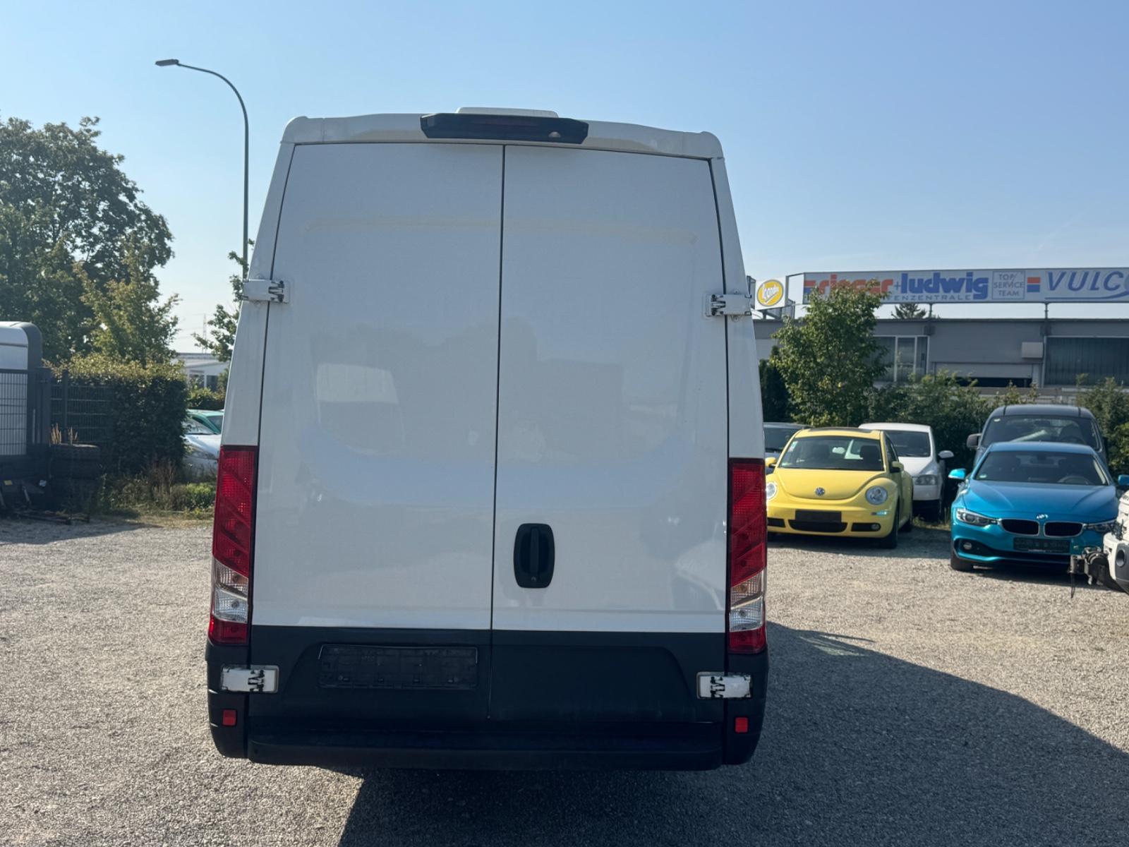 Iveco Daily Kasten HKa 35 S ... V Radstand 4100