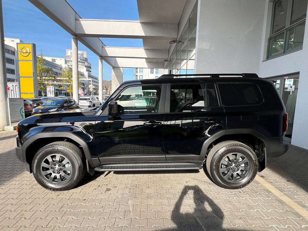 Fahrzeugabbildung Toyota Land Cruiser 2,8 D-4D AWD Executive 360° KAMERA