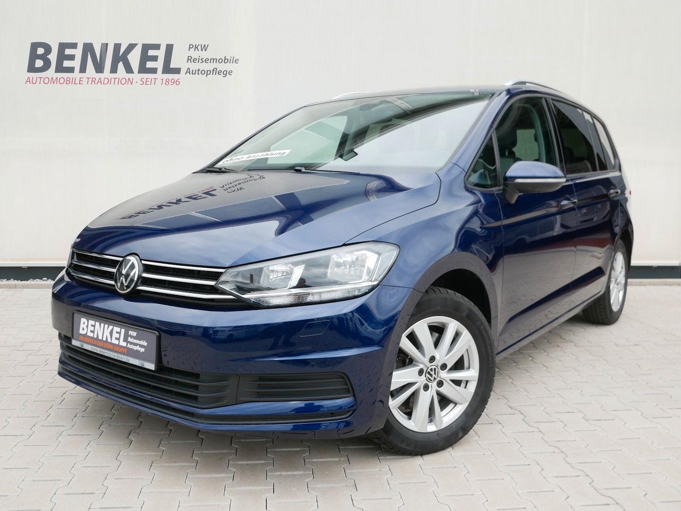 Fahrzeugabbildung Volkswagen Touran 1.5 Comfortline NEU49T 7-Sitzer AHK Kamer