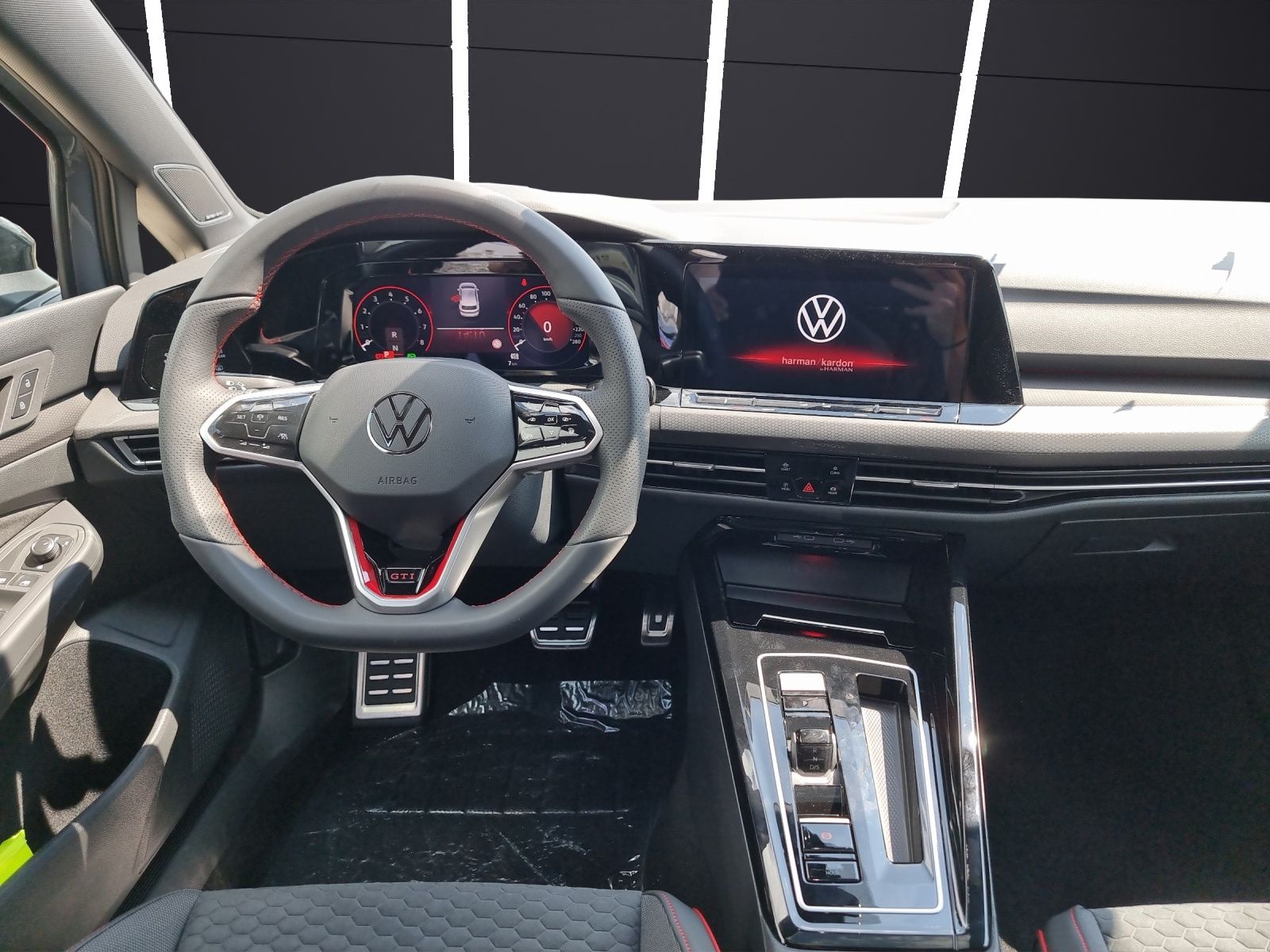 Fahrzeugabbildung Volkswagen Golf VIII GTI Clubsport Akrapovic Matrix Navi Pa