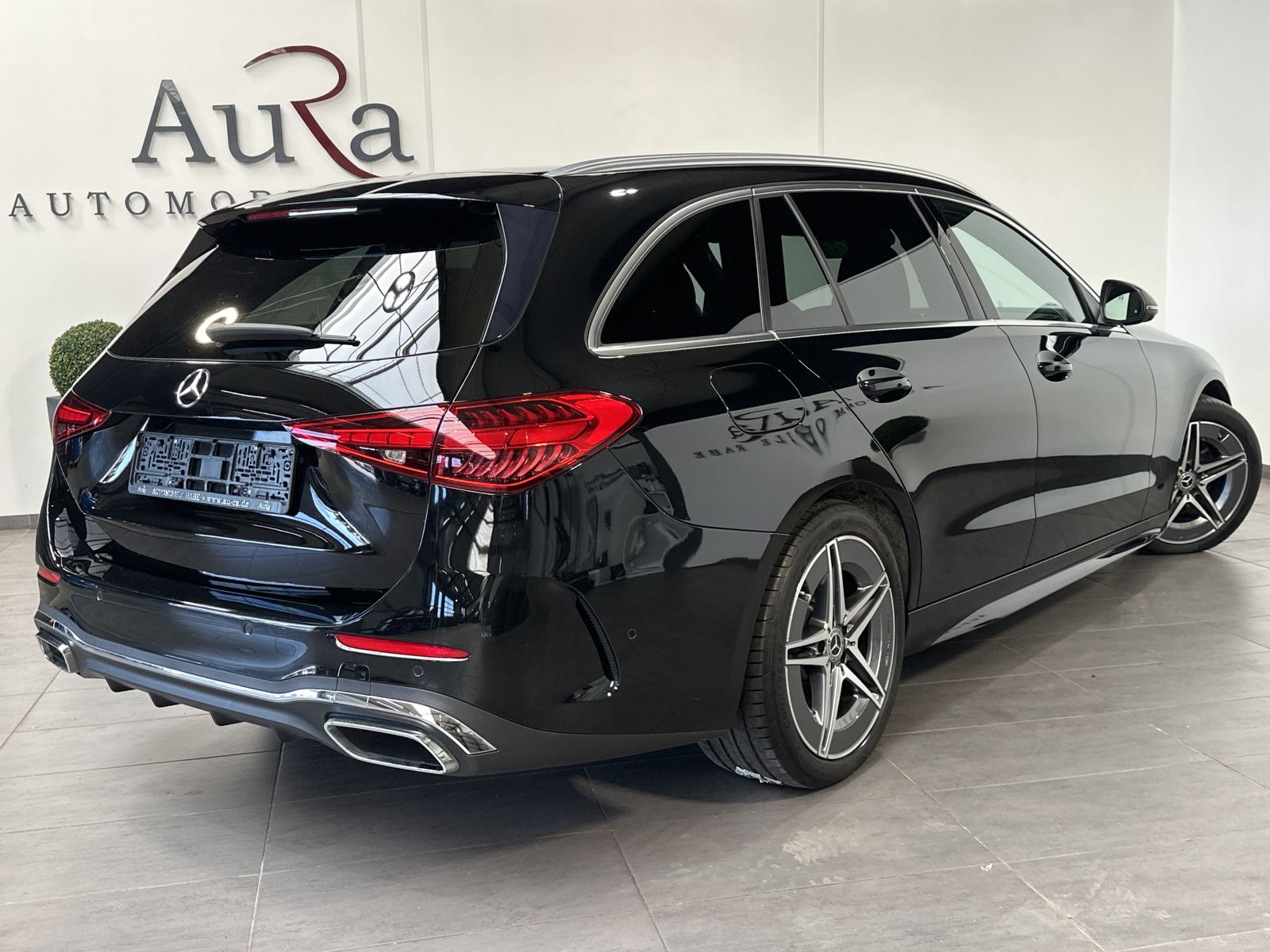Fahrzeugabbildung Mercedes-Benz C 200d T AMG-Line Adv. NAV+LED+HUD+ACC+SHZ+360°