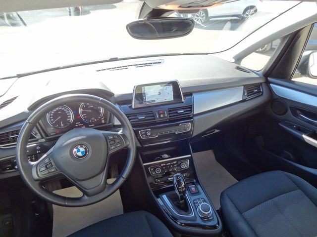 Fahrzeugabbildung BMW 218 Active Tourer/Automatik/Kamera/1.Hd/59.900km