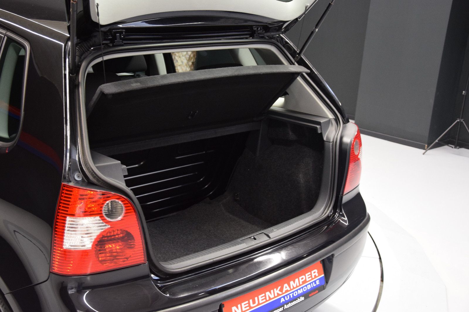 Fahrzeugabbildung Volkswagen Polo 1.2 Basis Radio *TÜV 07/2027*