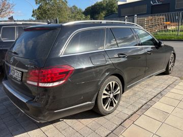 Mercedes E 220 - 9