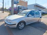 Volkswagen Golf 1.6 Special*KEIN ROST*GARAGE*KLIMA*S-HEFT* - Volkswagen Golf: Special