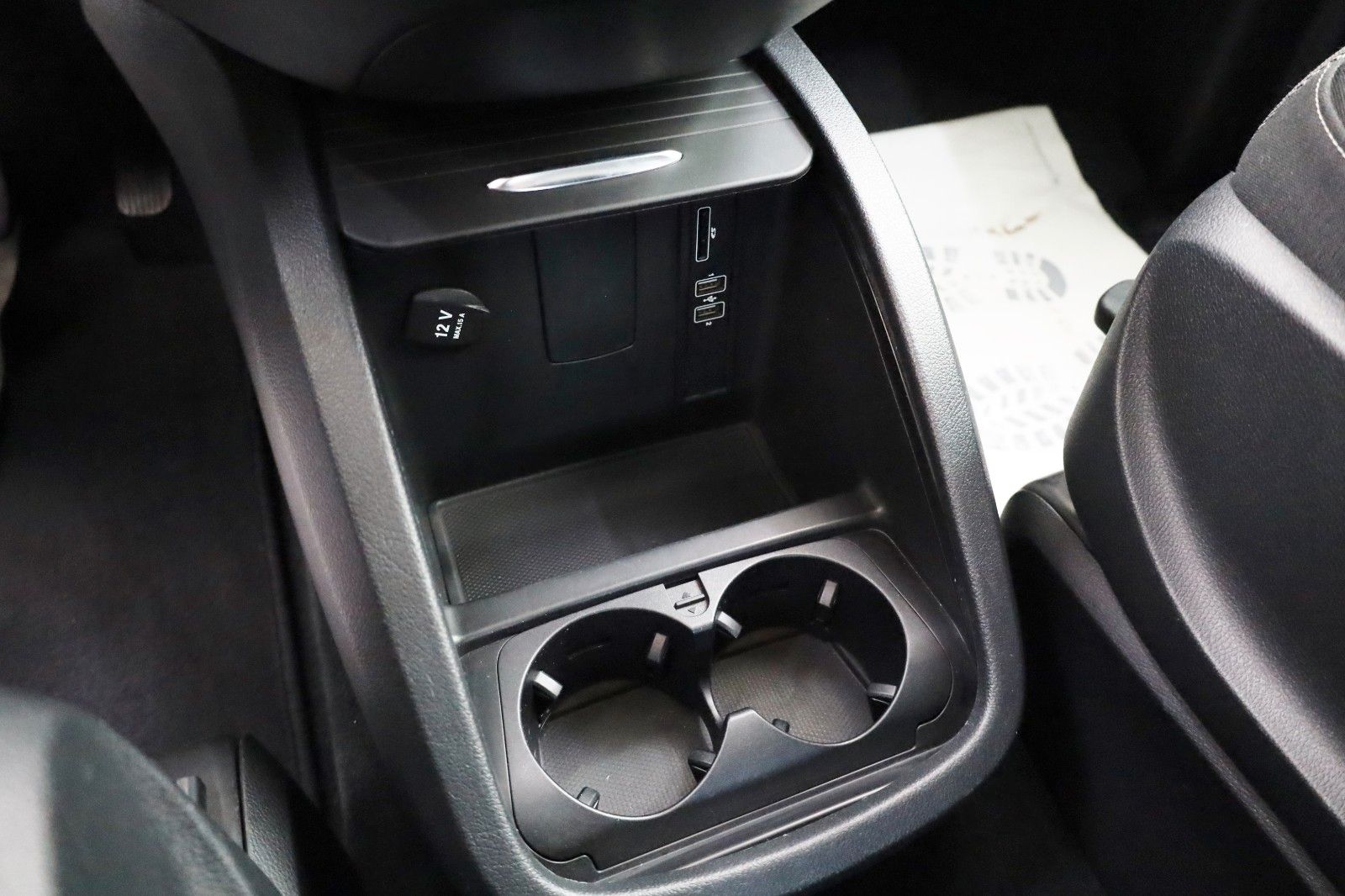 Fahrzeugabbildung Mercedes-Benz V 250d EDITION lang Sport/Park Paket,Navi,SH,AHK