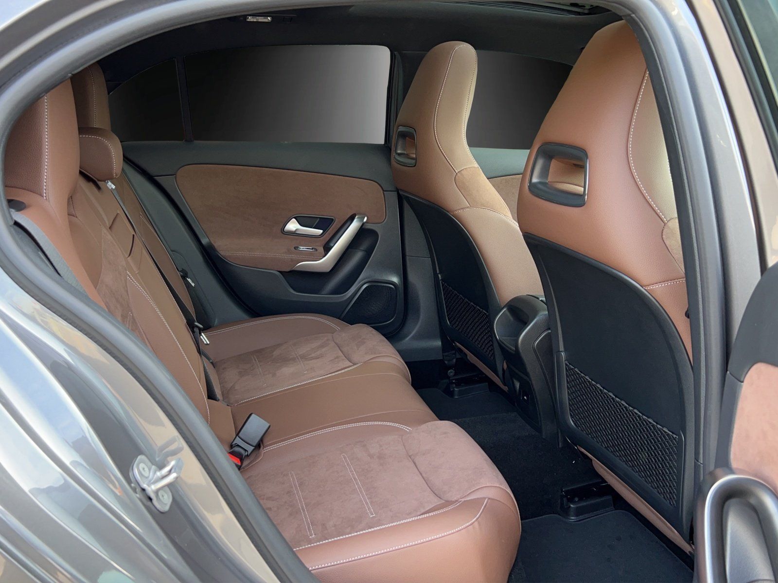 Fahrzeugabbildung Mercedes-Benz A 200+AMG Pano KeyGO NIGHT Totwinkel KAMERA