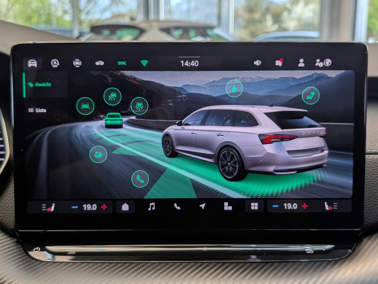 Fahrzeugabbildung SKODA Octavia 2.0 TDI DSG Sportline Matrix 5J-Garantie