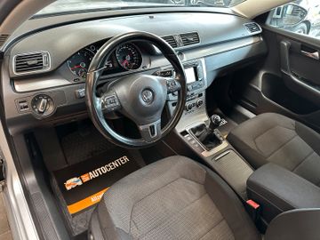 MYAUTOCENTER – Gebraucht- und Jahreswagen mit Werkstattservice in Pfaffenhofen Volkswagen Passat *ACC*NAV*AHK*PDC*SitzHZ*2-ZONEN*TotWinkel