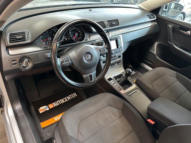 MYAUTOCENTER – Gebraucht- und Jahreswagen mit Werkstattservice in Pfaffenhofen Volkswagen Passat *ACC*NAV*AHK*PDC*SitzHZ*2-ZONEN*TotWinkel