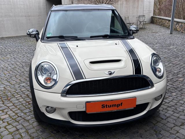 MINI Cooper Clubman