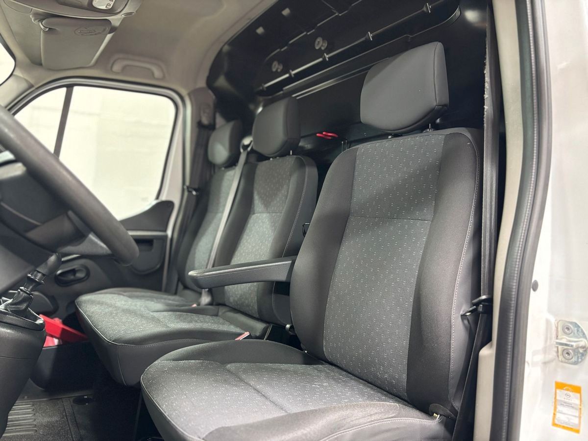 Fahrzeugabbildung Opel Movano 2.0D L2H2 3,5t #2x Sortimo#Klima#Kamera#N