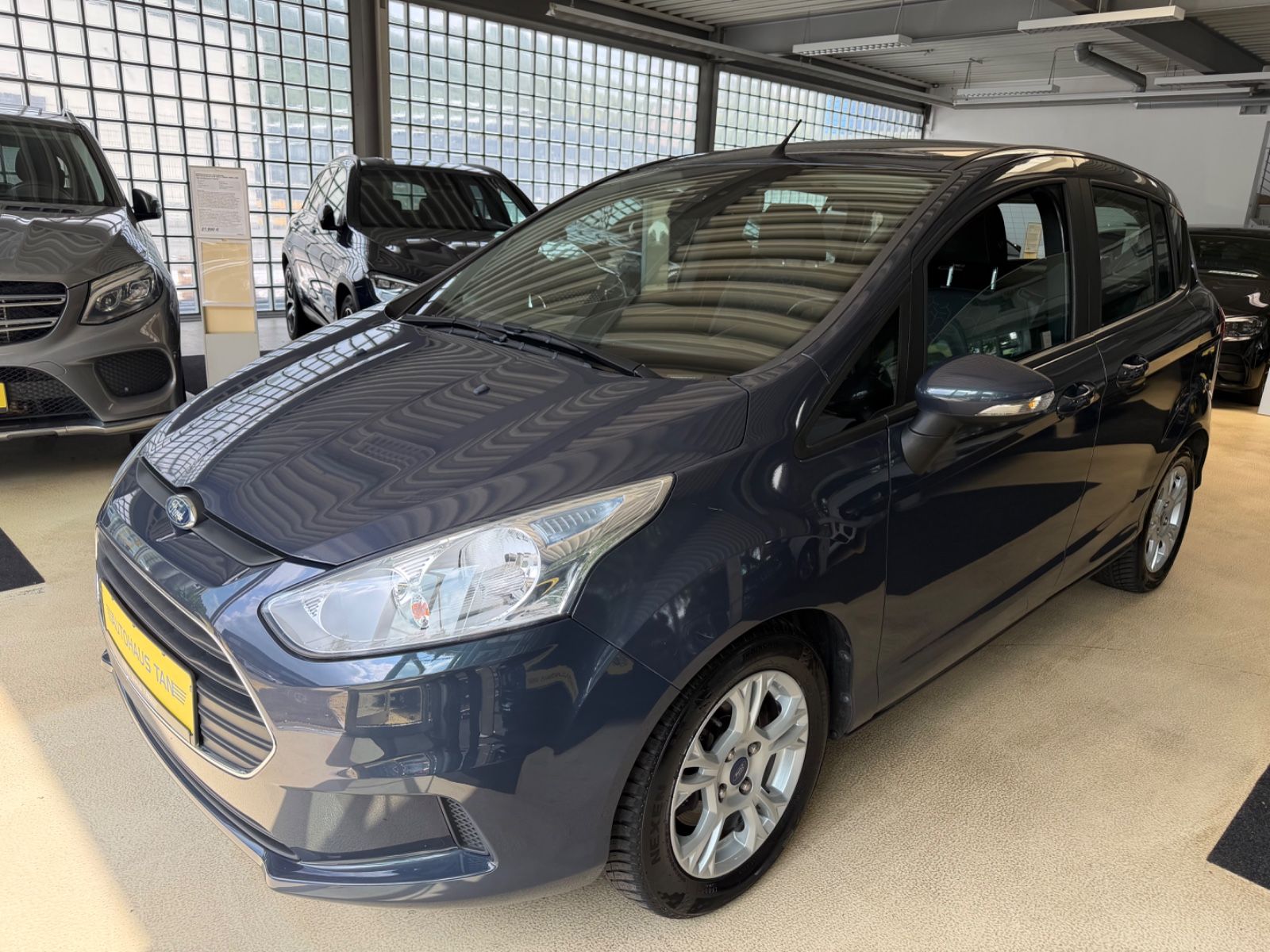 Fahrzeugabbildung Ford B-Max B-MAX Sync Edition