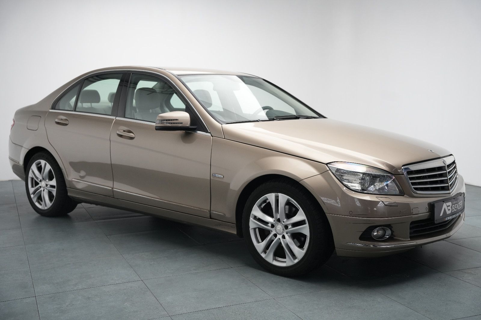Fahrzeugabbildung Mercedes-Benz C 200 CDI BlueEfficiency/Limousine/TÜV/Xenon