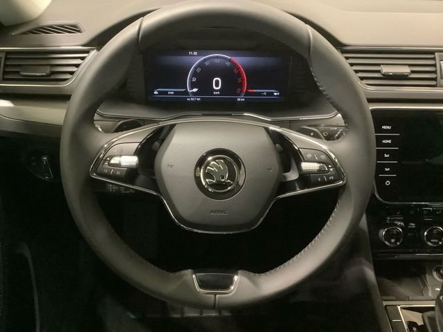 Superb Combi Style 2,0 TDI 360° MATRIX AHZ NAVI