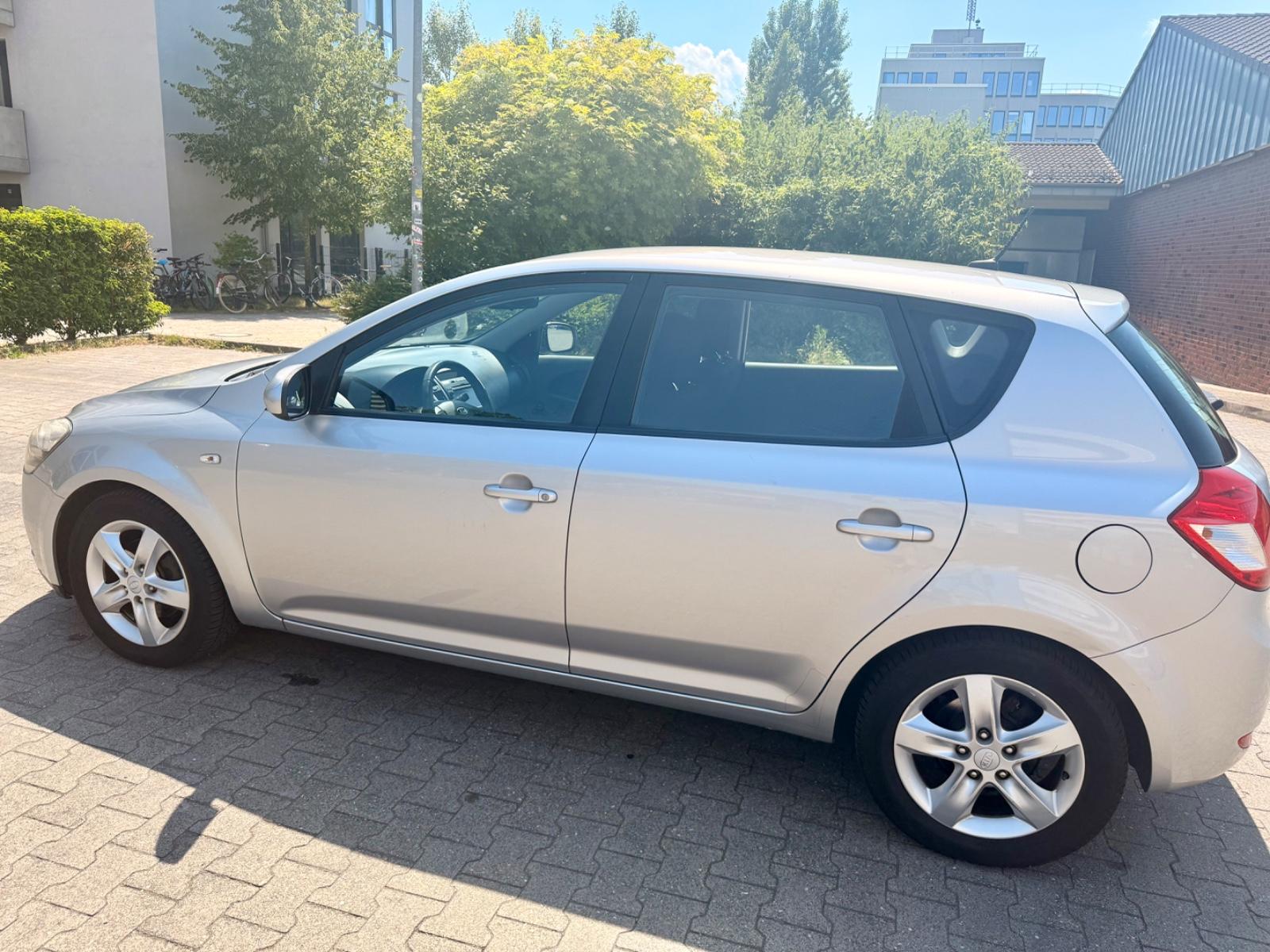 Kia ANDERE Ceed Edition 7