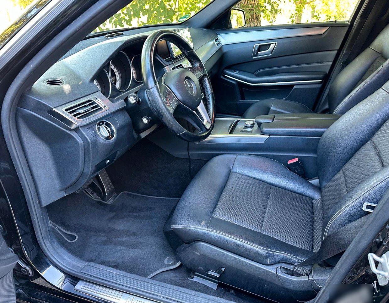 Mercedes-Benz E220 2013 — photo 8