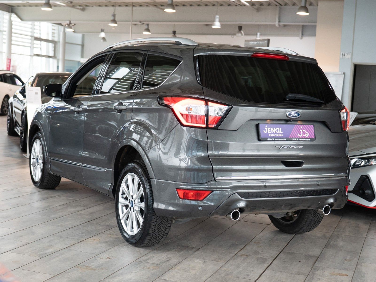 Fahrzeugabbildung Ford Kuga Vignale/4x4/AUTOMATIK/KAMERA/NAVIGATION/LED