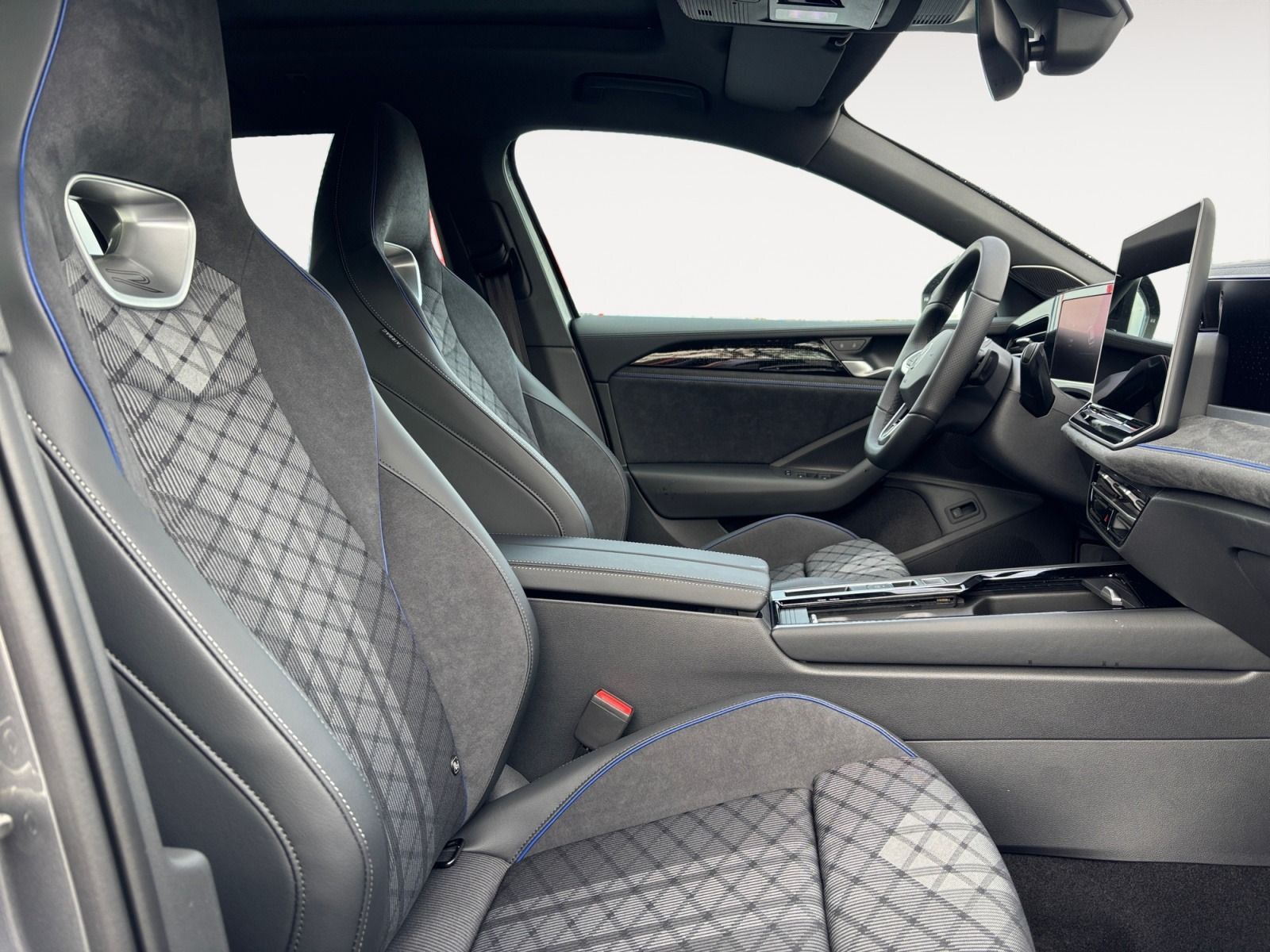 Volkswagen Passat - Bild 15