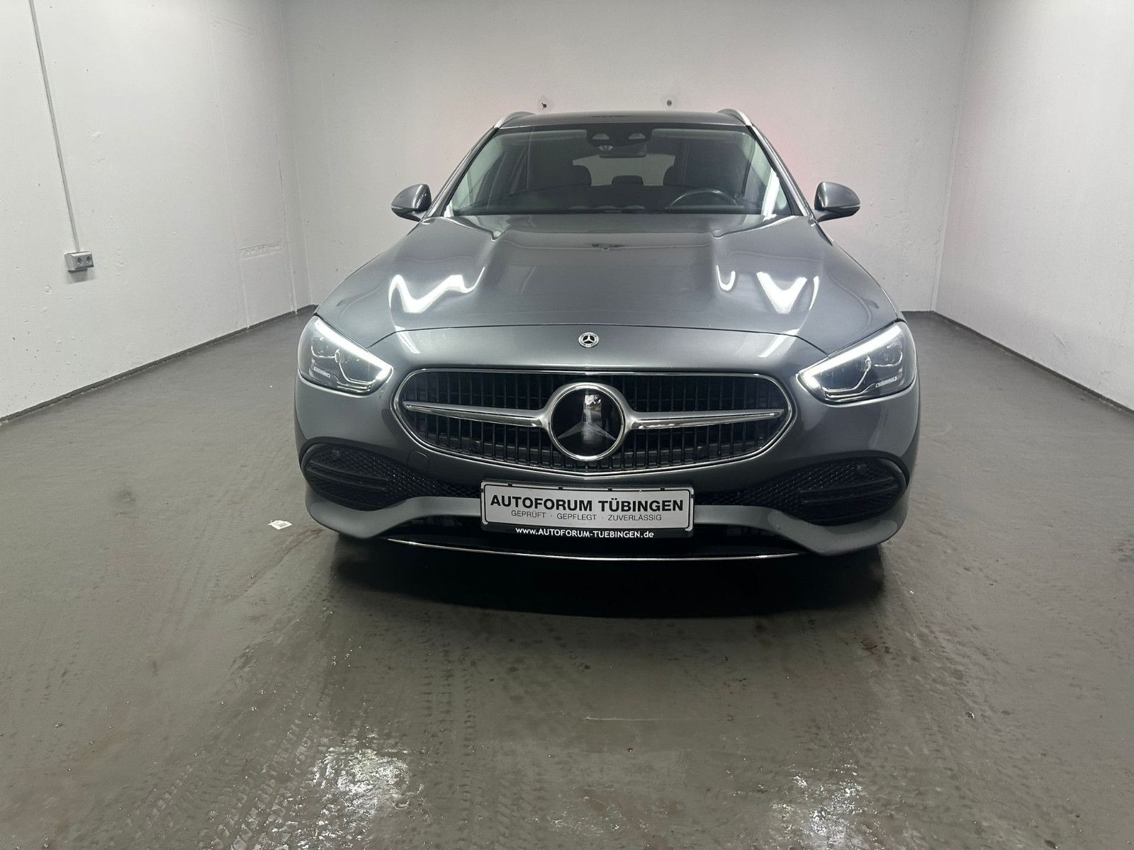 Fahrzeugabbildung Mercedes-Benz C 300 e T Autom.*LED*KAMERA*DISTRO*AMBILIGHT