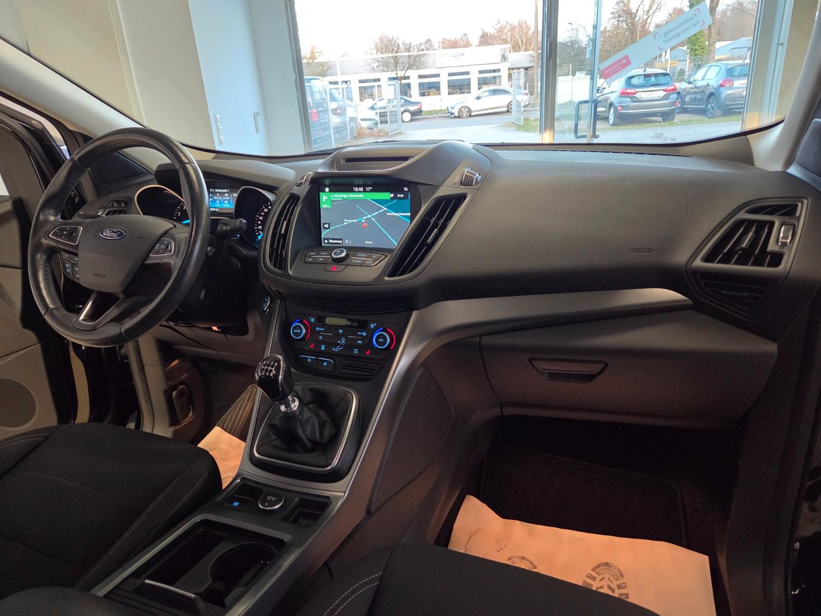 Ford Kuga Cool & Connect