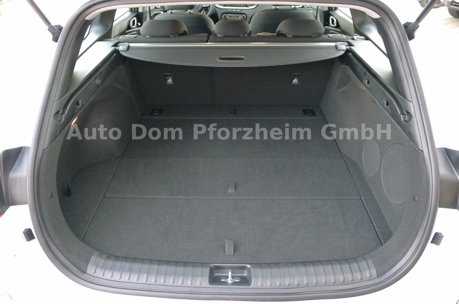 Kia CEED SW 1,5T DCT Spirit /UVO/NAVI/Kamera/LED