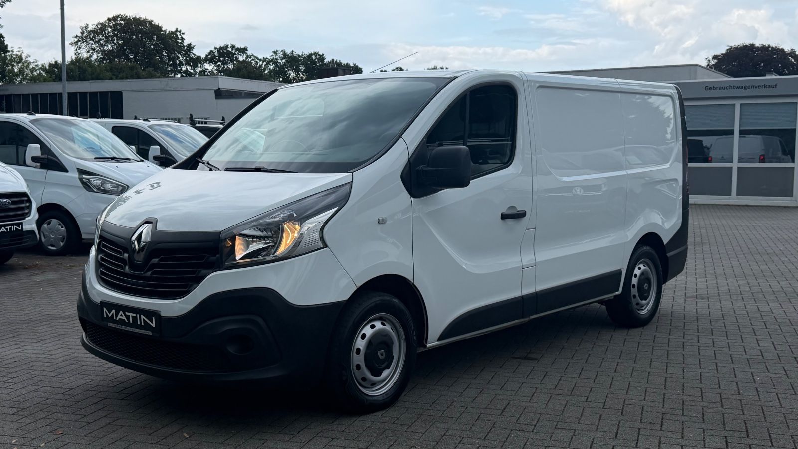 Renault Trafic - 1