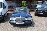 Mercedes-Benz 200D - Mercedes-Benz 200: D