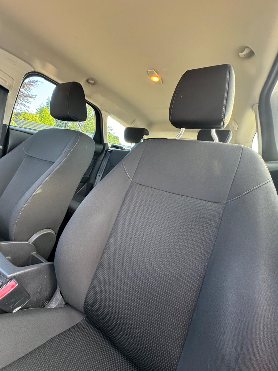 Ford Focus 2015 — photo 14