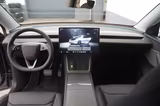Tesla Model Y Long Range RWD Juniper *unfallfrei* - Tesla Model Y: Limousine