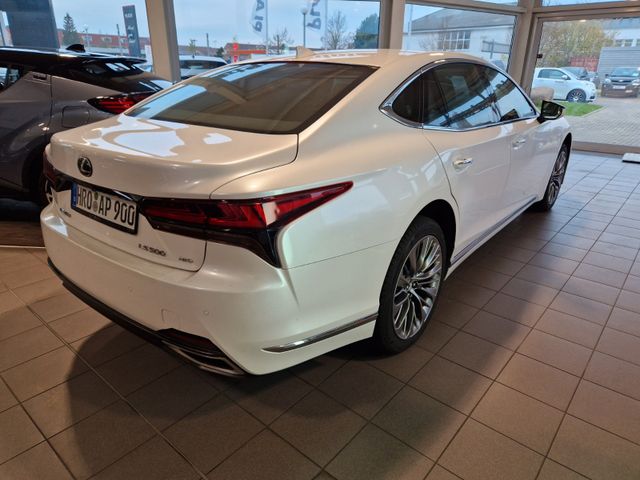 Lexus LS 500  Luxury Line E-Four – Massage – Kamera