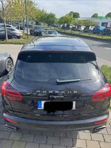 Porsche Cayenne Platinum Edition Platinum Edition (2016) - Porsche Cayenne Gebrauchtwagen in Frankfurt