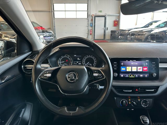 Skoda Fabia Tour *1. Hand*Klima*MirrorLink*LED*PDC*