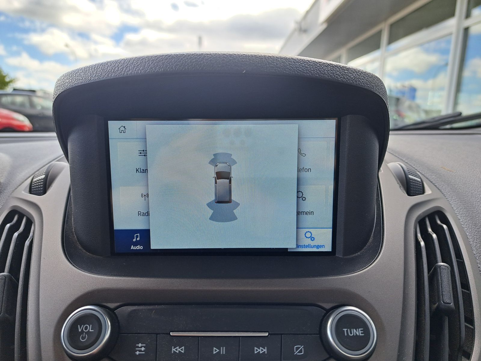 Fahrzeugabbildung Ford Tourneo Courier Trend 1.5 TDCI NAVI WINTERPAKET