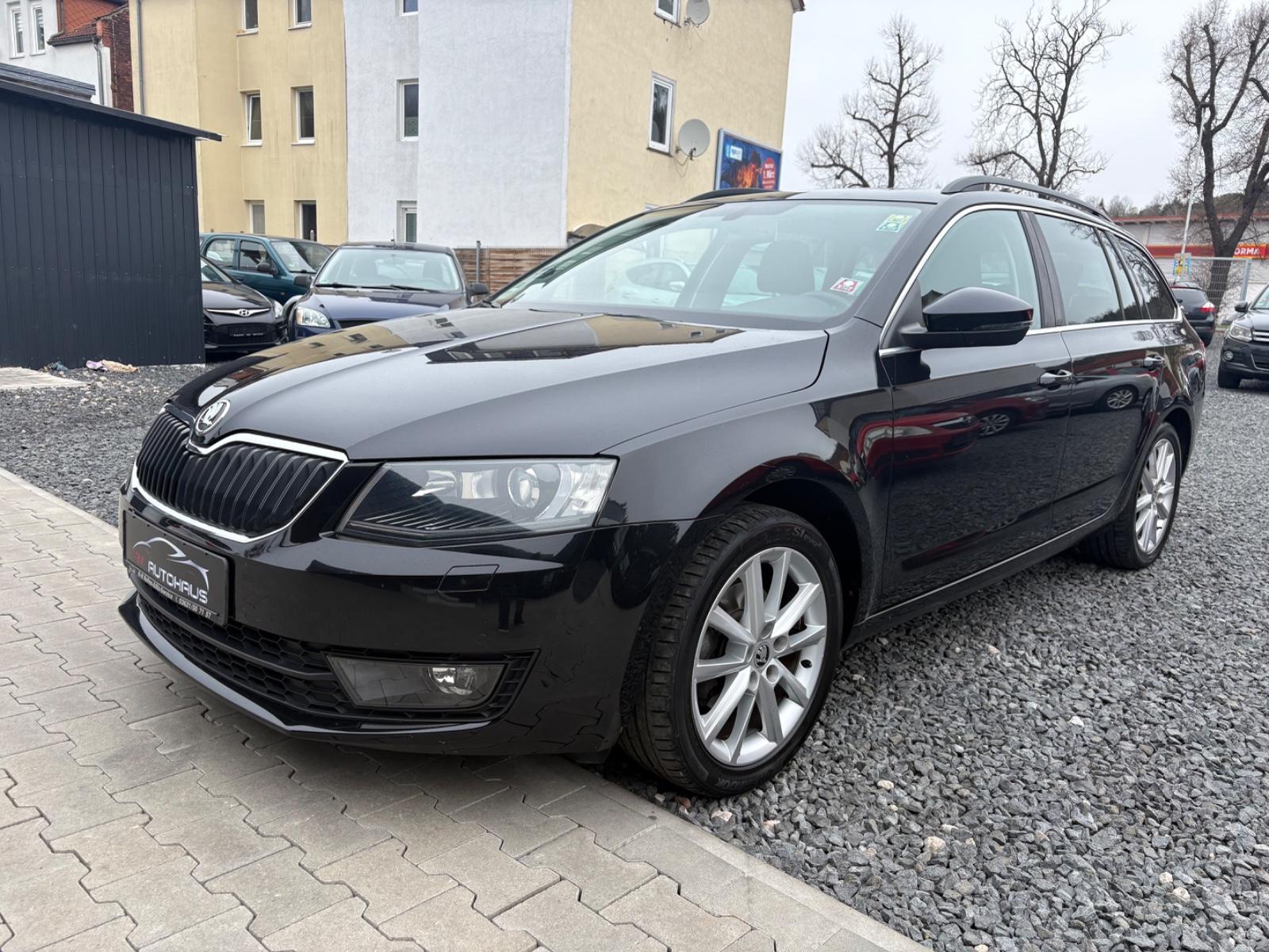 Skoda Octavia Combi Elegance*EU5*1HA*TEMPO*PDC*SHZ*