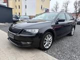 Skoda Octavia Combi Elegance*EU5*1HA*TEMPO*PDC*SHZ* - Skoda Octavia: Eu