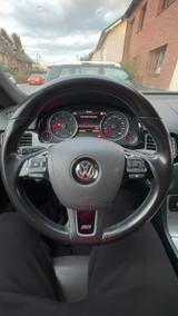 Volkswagen Touareg 3.0 V6 TDI SCR Tiptronic BMT BlueMot... - VW Touareg Gebrauchtwagen in Bonn