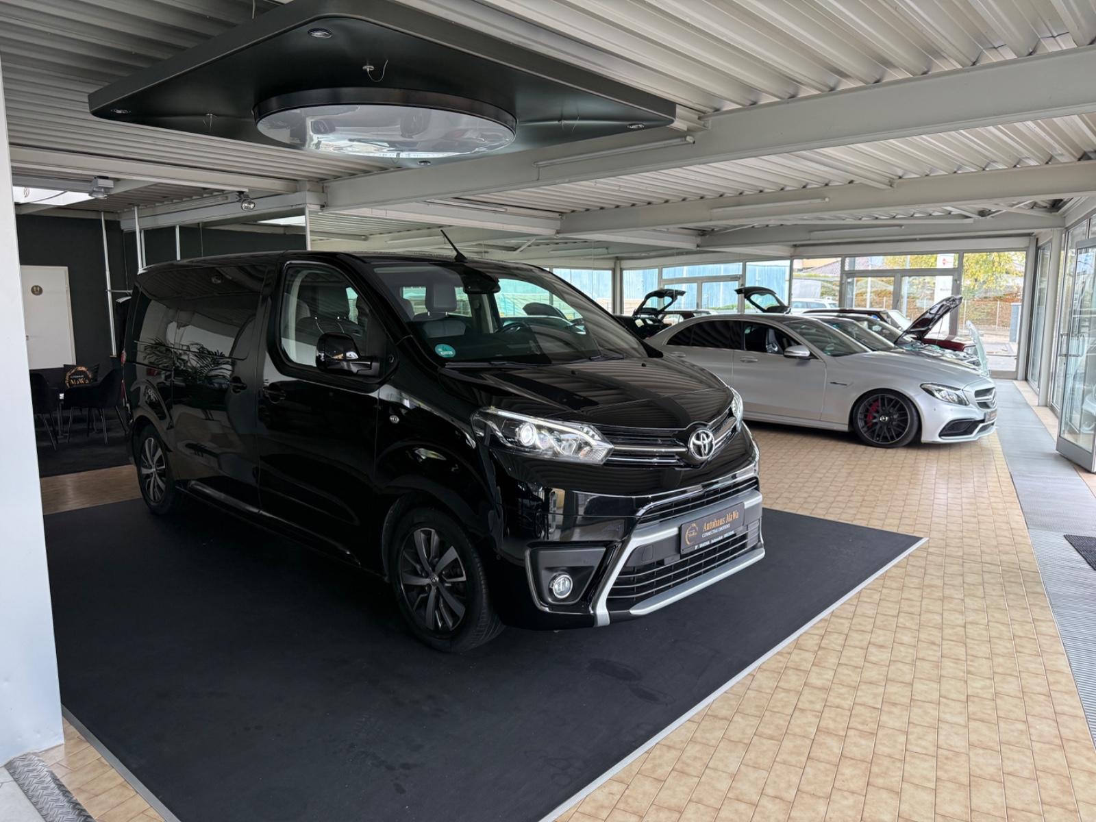Toyota Proace Verso L1 Team Deutschland 8Sitzer