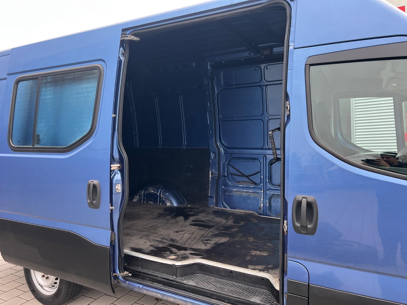 Iveco Daily Kasten H2L3 *3.0*R-CAM*LUFT*KLIMAA-*EURO6*