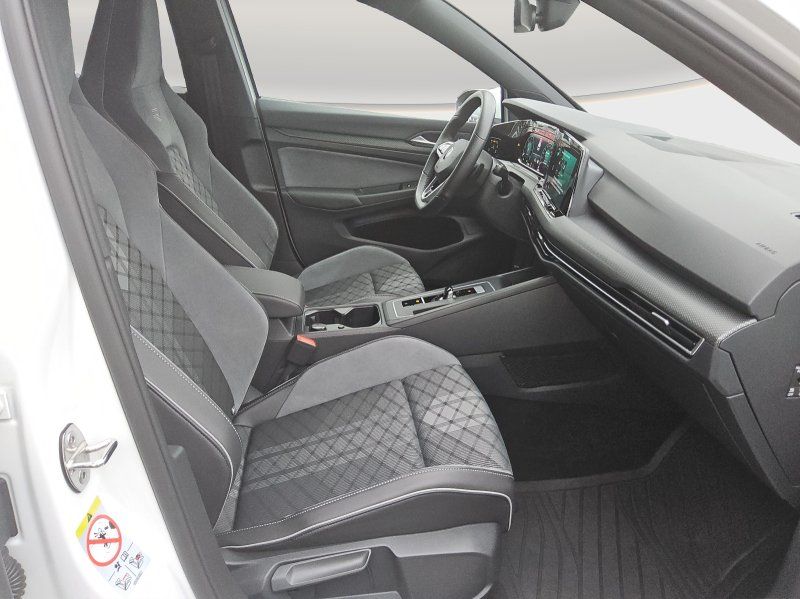 Fahrzeugabbildung Volkswagen Golf VIII Var. 2.0 TDI R-Line DSG  AHK+ACC+NAVI+