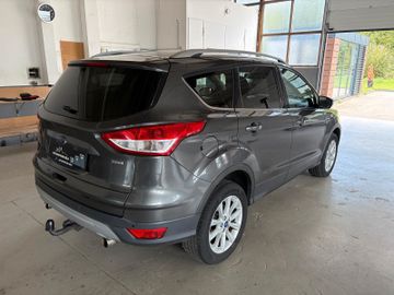 Ford Kuga - 8