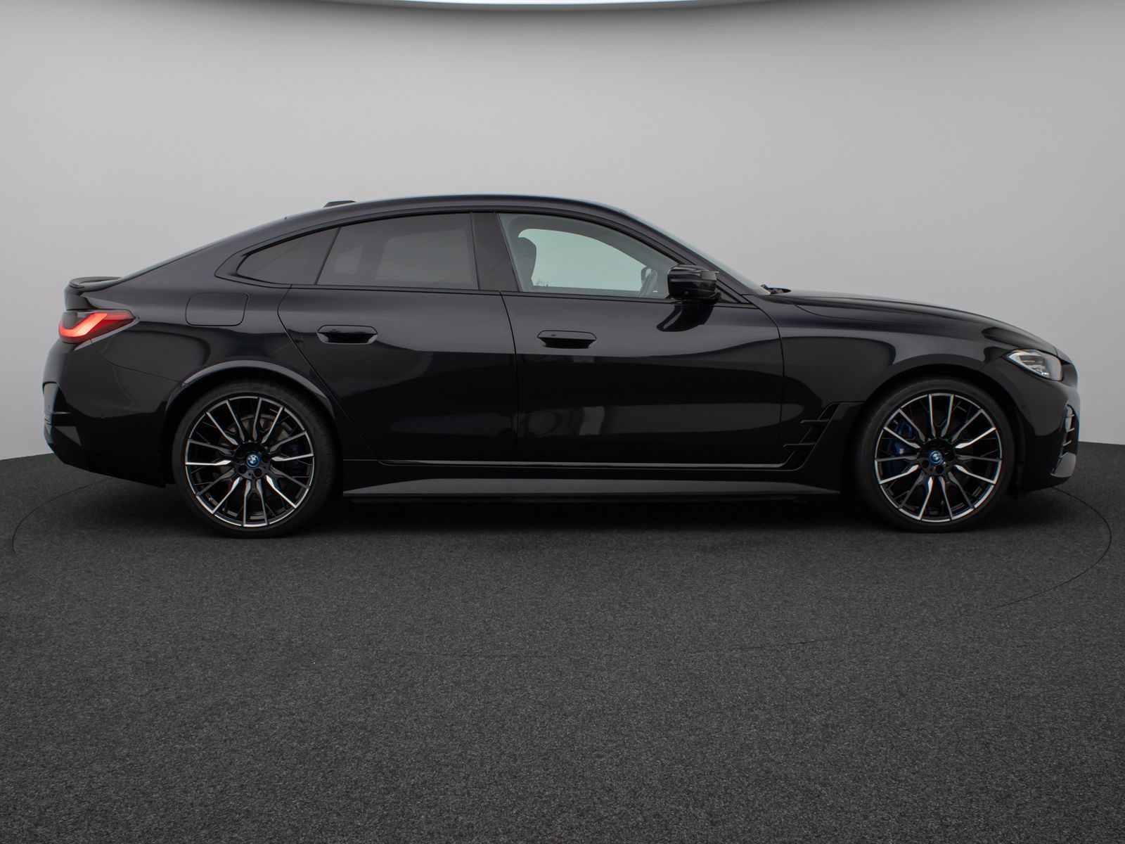 Fahrzeugabbildung BMW i4 M50 Gran Coupè Glasdach 360°HUD DAB H/K ACC