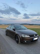 Volkswagen  WV Jetta 2.0 TDI Highline. 140PS.  - VW Jetta mit Schiebedach