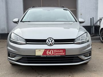 Volkswagen Golf - 2