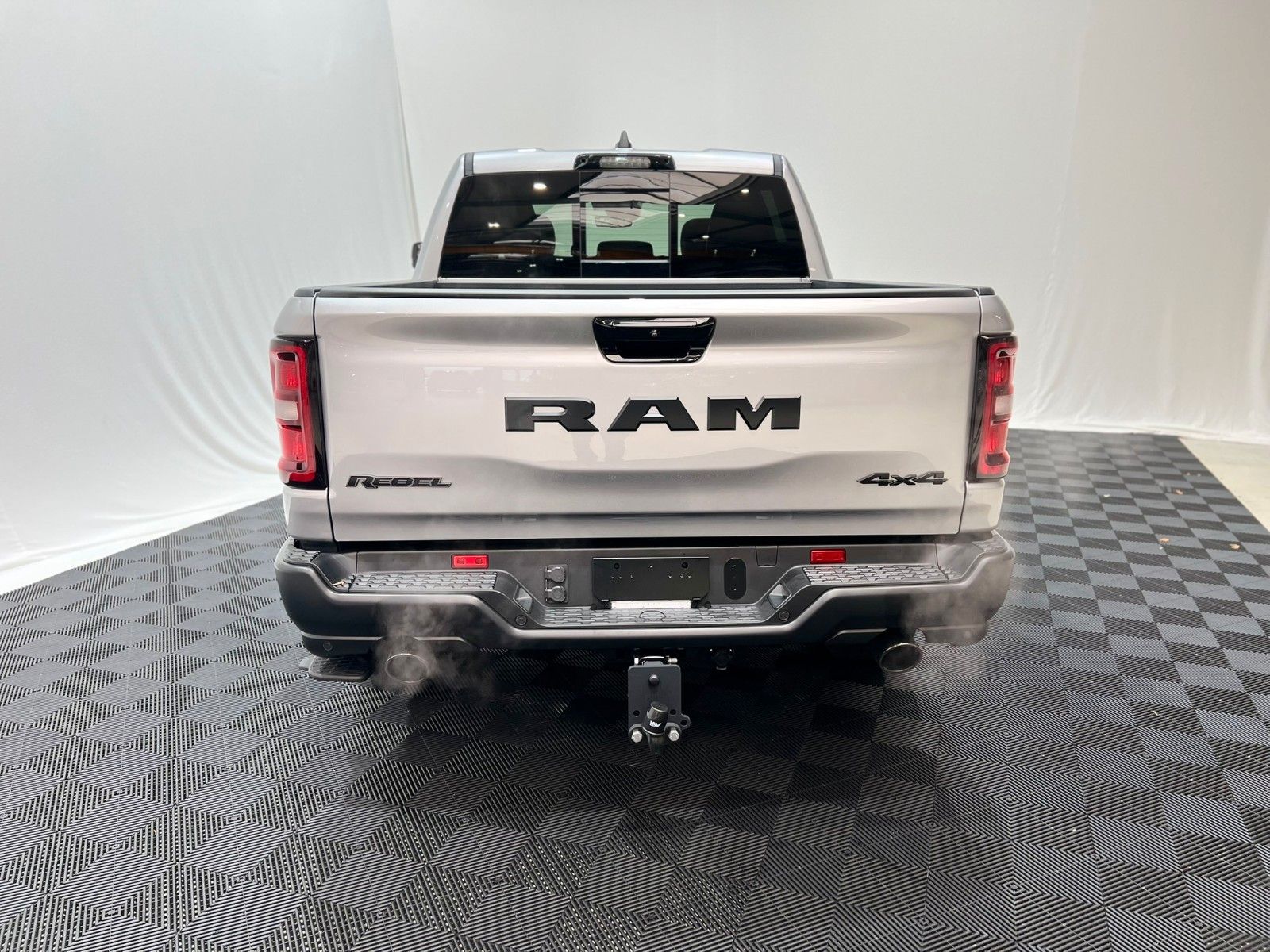 Fahrzeugabbildung Dodge RAM 1500 Rebel Night Premium*LUFT,HUD,PANO,360°*