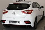 Hyundai i30 Turbo T.Leder,Navi,Xenon,Kamera,SH,PDC - gebrauchte Hyundai i30 aus dem Jahr 2015
